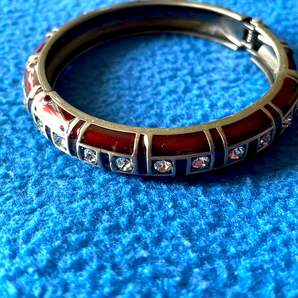 Bangle With Crystal Inserts